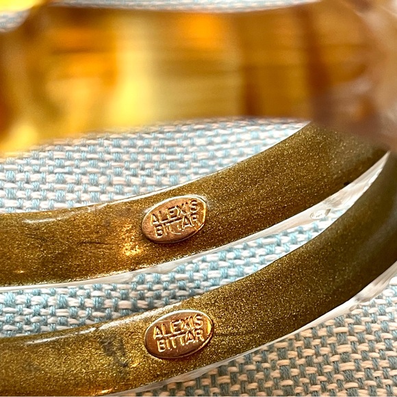 ALEXIS BITTAR Set of 2 Bamboo Carved Lucite Bangles / Bracelets Like New - Picture 2 of 2